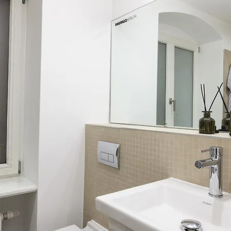 J8 Room22 Studioapartment Mitte Mitte