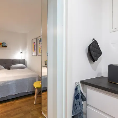 J8 Room22 Studioapartment Mitte Mitte